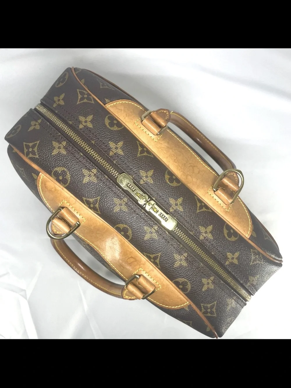 Louis Vuitton classic louis